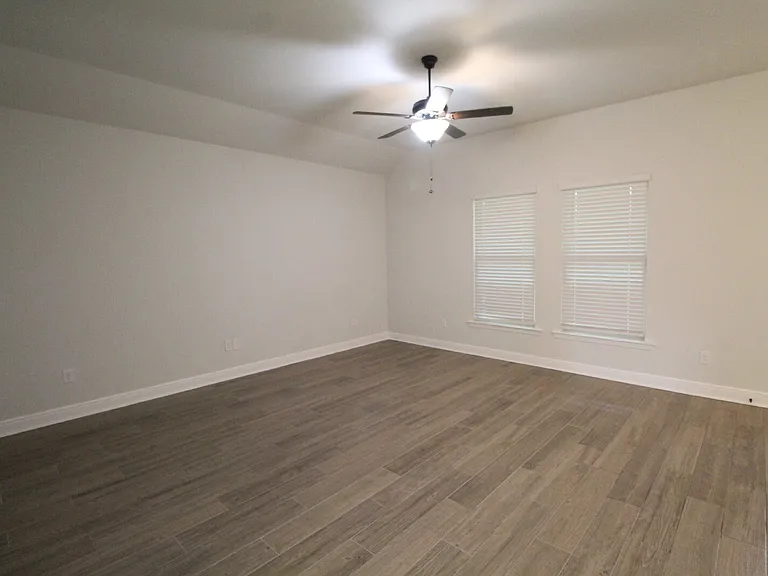 3255 Keegun Loop — Photo 2