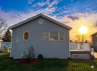 1591 Austin Ave, Crete, IL 60417