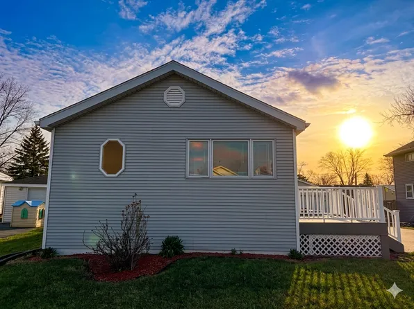 1591 Austin Ave, Crete, IL 60417