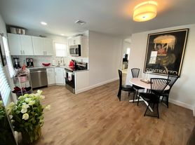 9313 Ventnor Ave, Margate City, NJ
