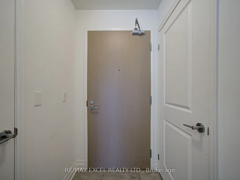 8 Rouge Valley Dr W #609B — Photo 5