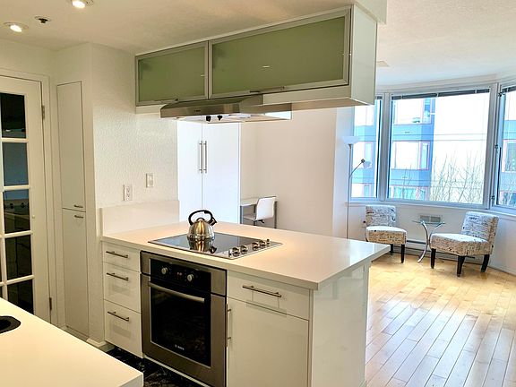5th image of 201 Harrison St APT 501