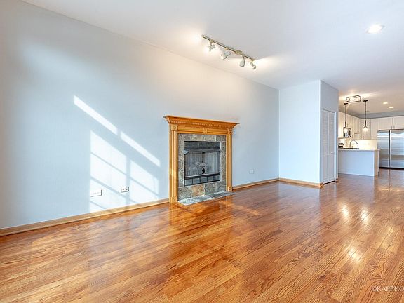 2nd image of 333 S Leavitt St APT 1