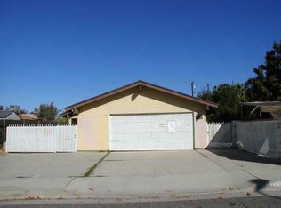 850 Val Monte Dr, Hemet, CA 92543