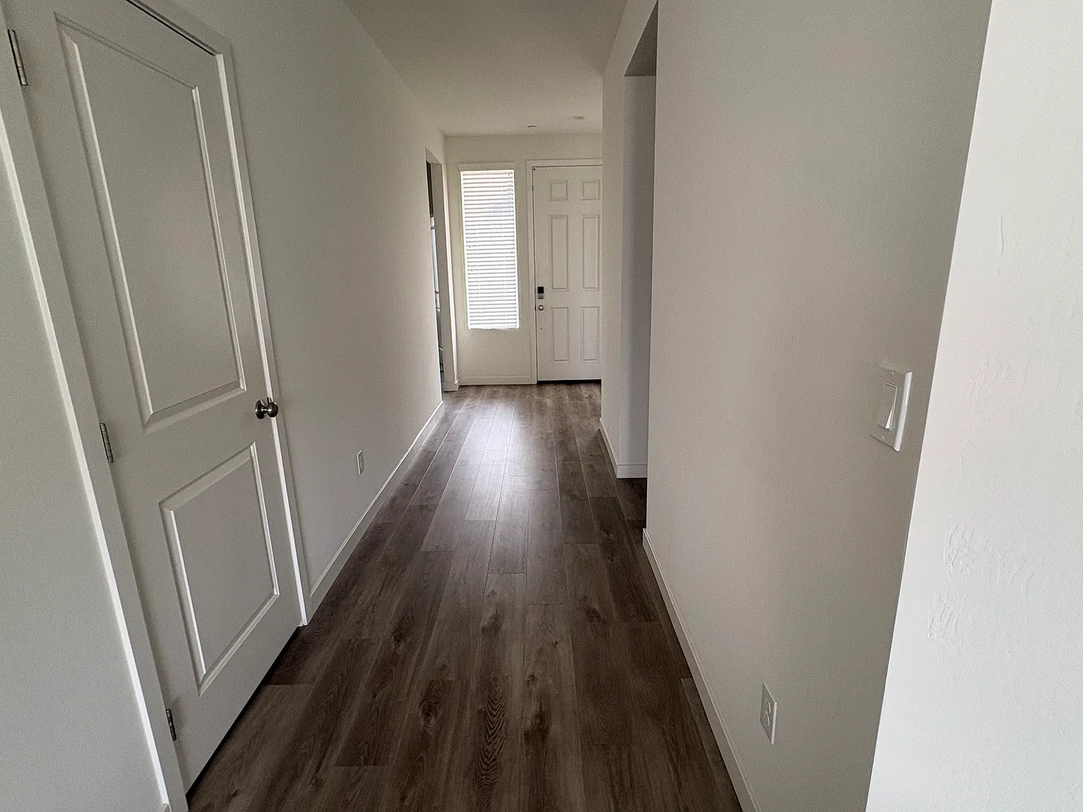 3 bed, 1722 sqft, $2,700 — Photo 2