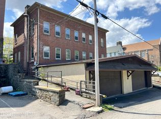 25 W Ridge St, Lansford, PA 18232