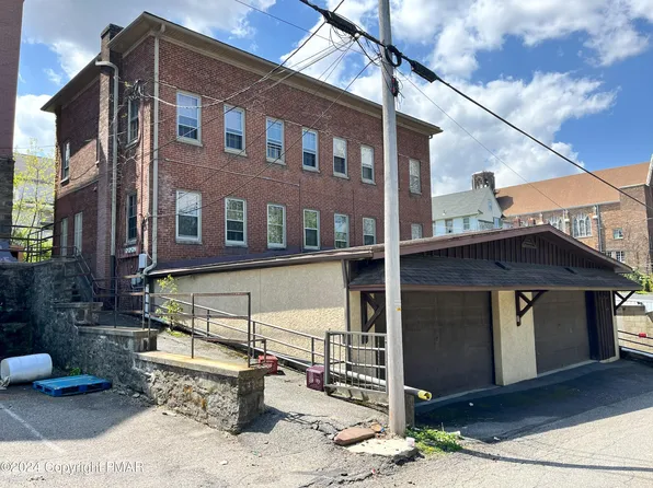 25 W Ridge St, Lansford, PA 18232
