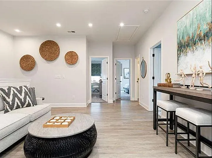 6015 Stella Dr — Photo 6