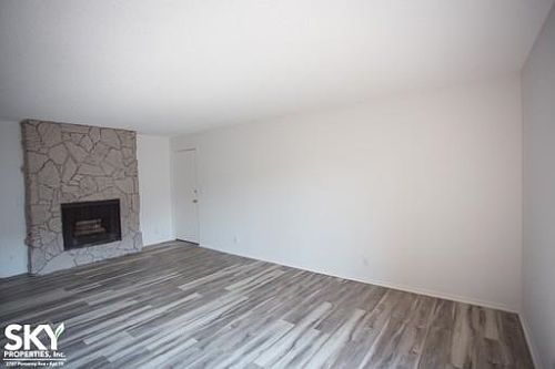 4th image of 11028 Landale St APT 201