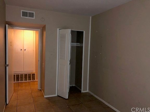 5th image of 1851 W Glenoaks Ave APT C