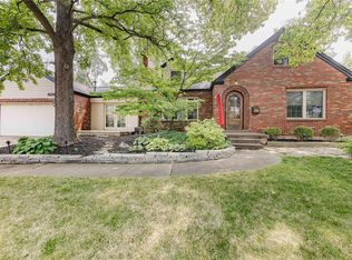 926 N Kirkwood Rd, Saint Louis, MO
