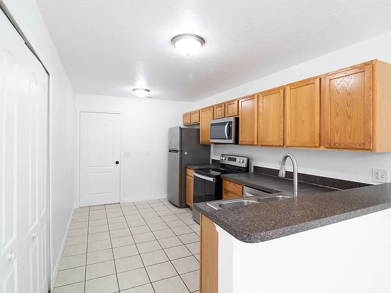108 Sundown Ct — Photo 11