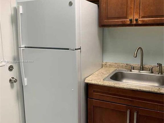 5th image of 241 SE 9th Ave APT 109