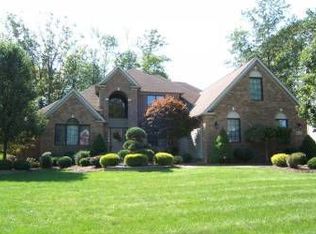 8575 Windsor Way, Broadview Heights, OH