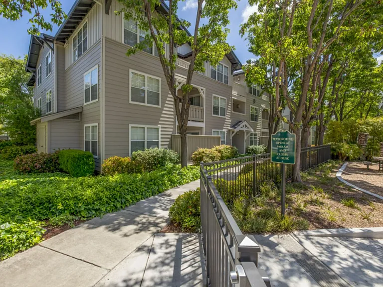 The Presidio Apartments — Photo 48