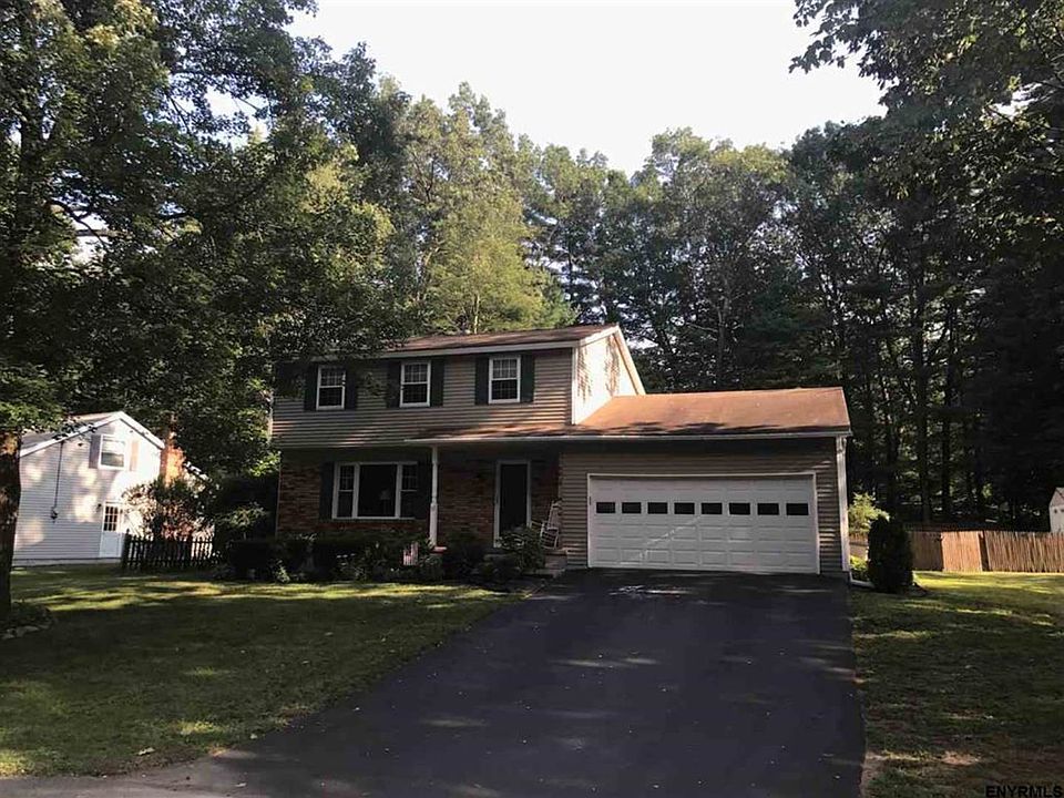1st image of 57 Tamarack Trl