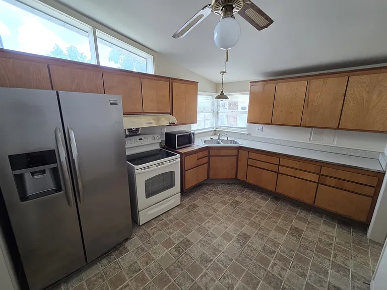 3316 Delaney St — Photo 3