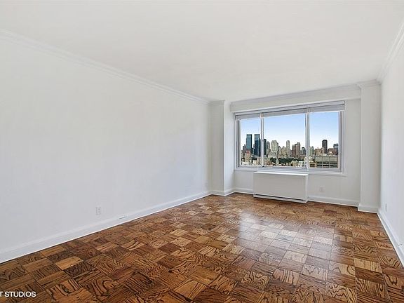 3rd image of 254 E 68th St APT 29D