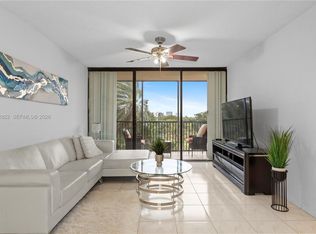 20379 W Country Club Dr APT 532, Aventura, FL 33180