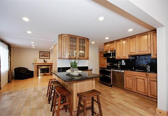 5th image of 22 Westlund Rd
