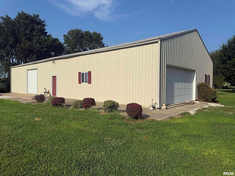 1st image of 217 W Main St