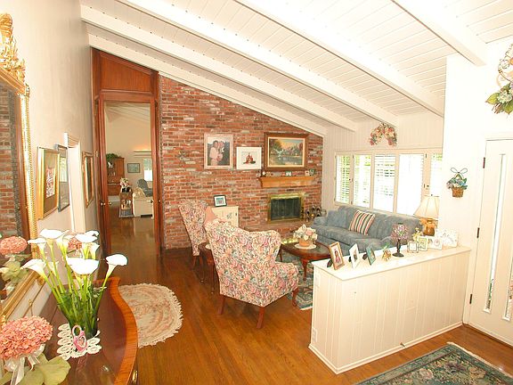 Living Room w/Fireplace