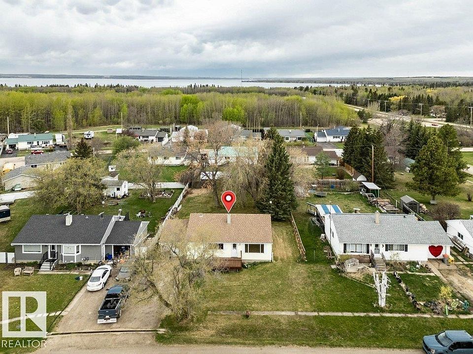 1st image of 4809 32nd St