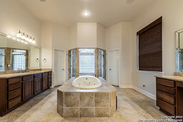 7426 Hovingham — Photo 23