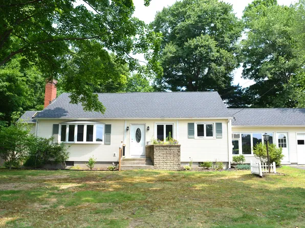 18 Highland Park Dr, West Springfield, MA 01089