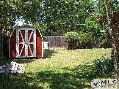 5th image of 7509 Bridges Ave