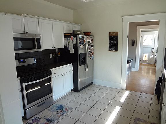 4th image of 1282 W Grangeville Blvd