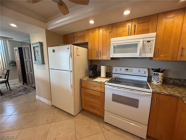 3490 N Key Dr #410 — Photo 17