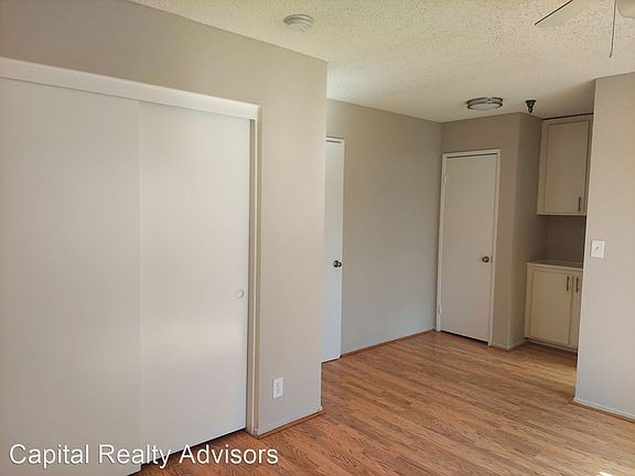 5th image of 3204 W 139th St #3