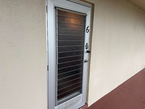 3rd image of 502 Davis Rd APT 6