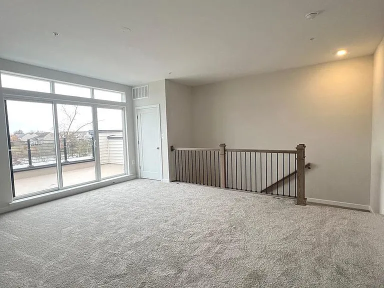 22782 Hanson Overlook Ter — Photo 31