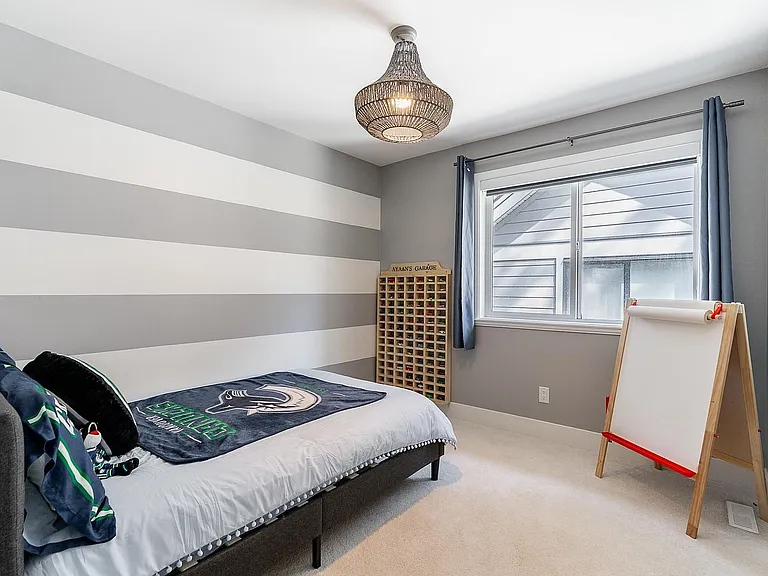 15708 Mountain View Dr — Photo 30