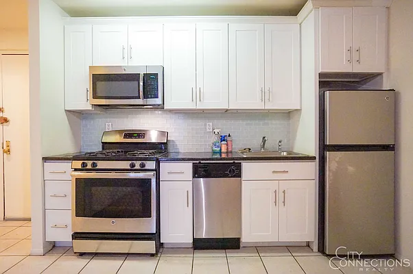 Rented by City Connections Realty | media 23