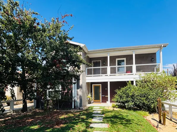 2909 W Clark Ave, Burbank, CA 91505