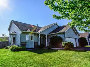 15784 Cardinal Cir, Rosemount, MN 55068