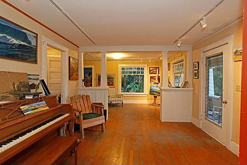Living room looking toward diningroom