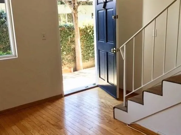 1530 18th St APT 2, Santa Monica, CA 90404