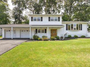 12 Pitman Pl, Wayne, NJ 07470
