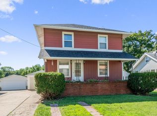 211 E 13th St N, Newton, IA 50208