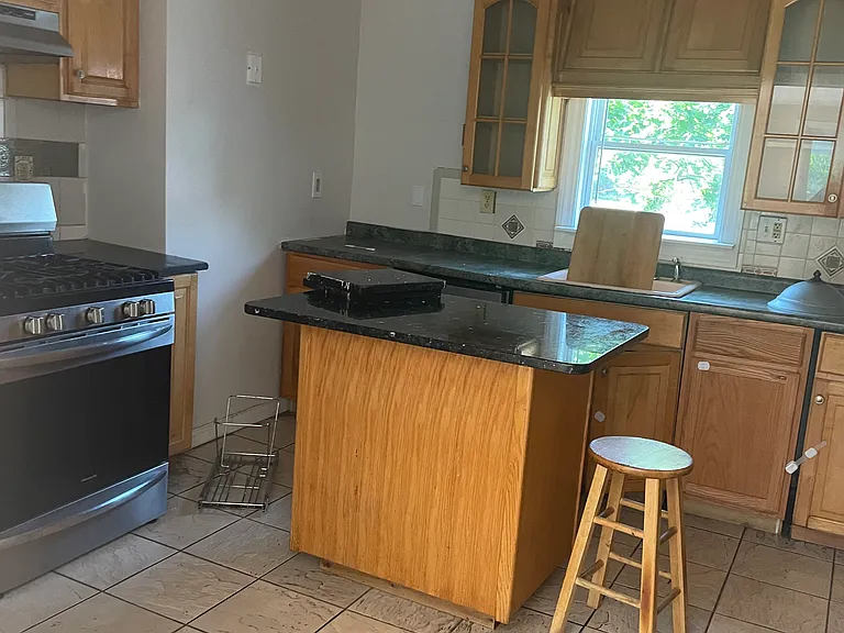 495 Summer St #2 — Photo 10