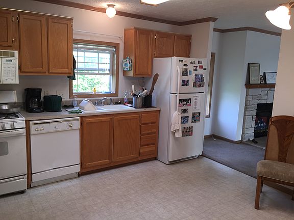4th image of 1303 Nottingham Dr
