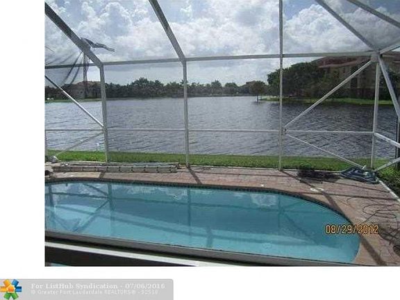 5th image of 4437 Lake Lucerne Cir