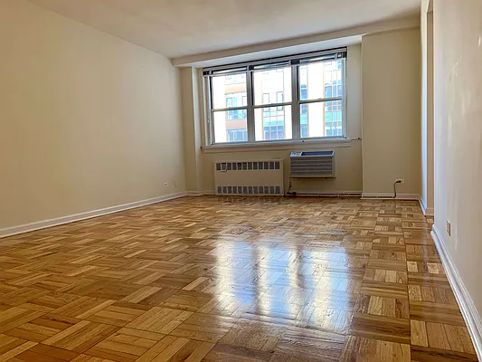 Rented by Halstead Real Estate | media 14