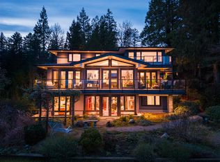 1812 Cardinal Cres, North Vancouver, BC V7G 1Y2