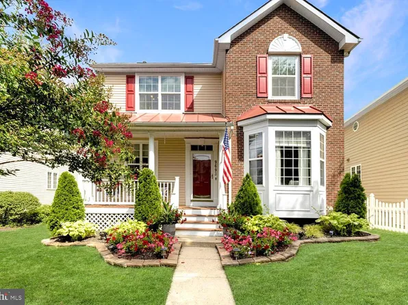 9693 Royal Crest Cir, Frederick, MD 21704