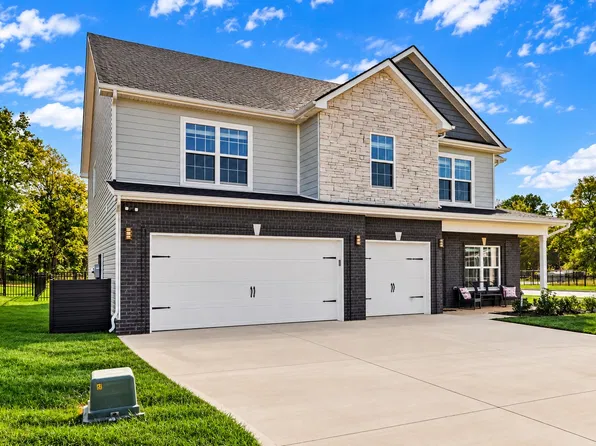 1093 Mourning Cloak Dr, Clarksville, TN 37043